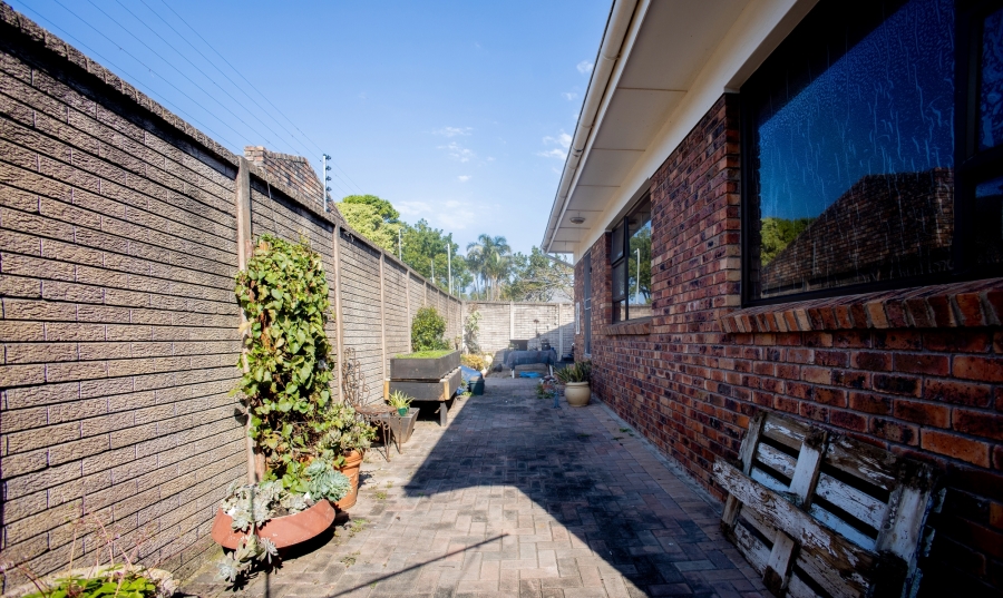 3 Bedroom Property for Sale in Beacon Bay Eastern Cape